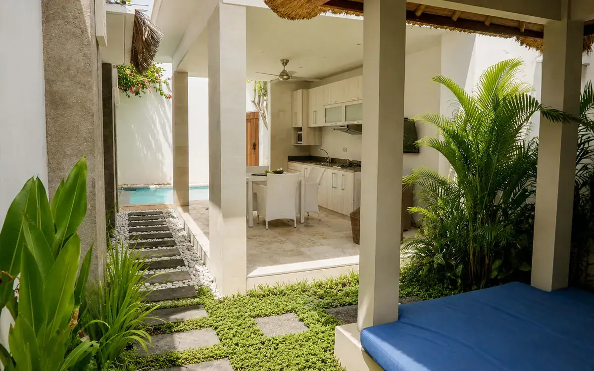 Open Tropical Living Area